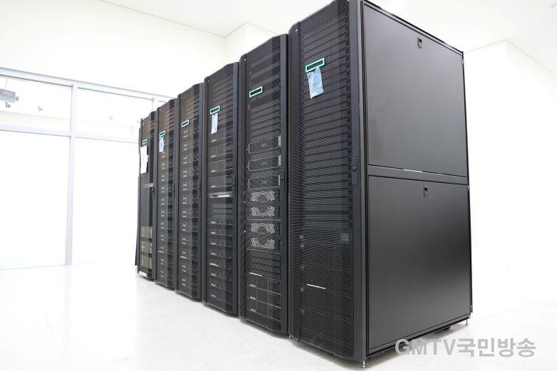 2. 국립금오공대 슈퍼컴퓨터 모습.JPG