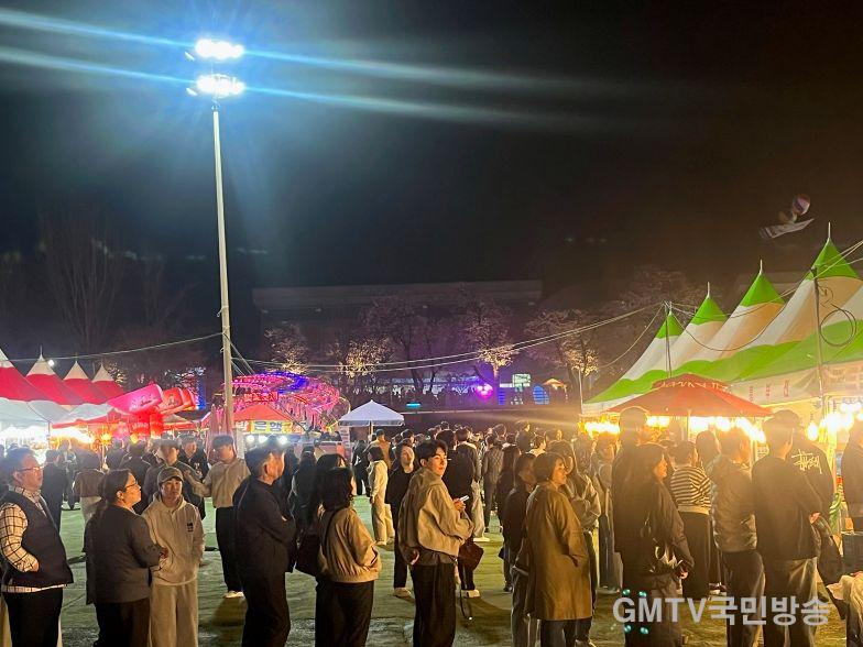 0403 안동 벚꽃축제, 이틀째 ‘인산인해’ (3).jpg